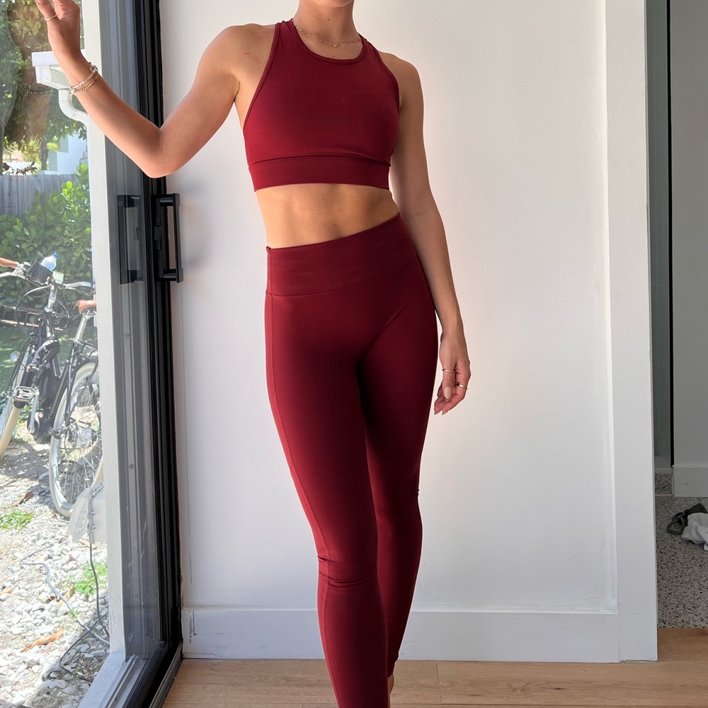 Fabletics Wine Set